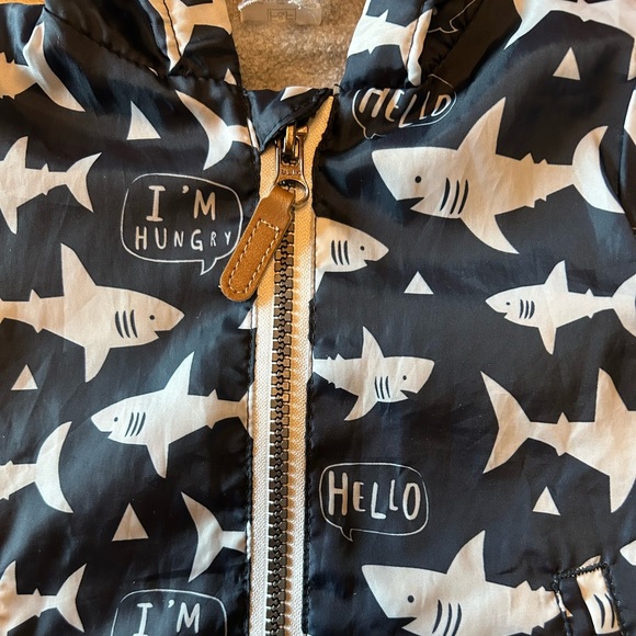 Two windbreakers jackets size 3-6 months - Picture 7 of 8